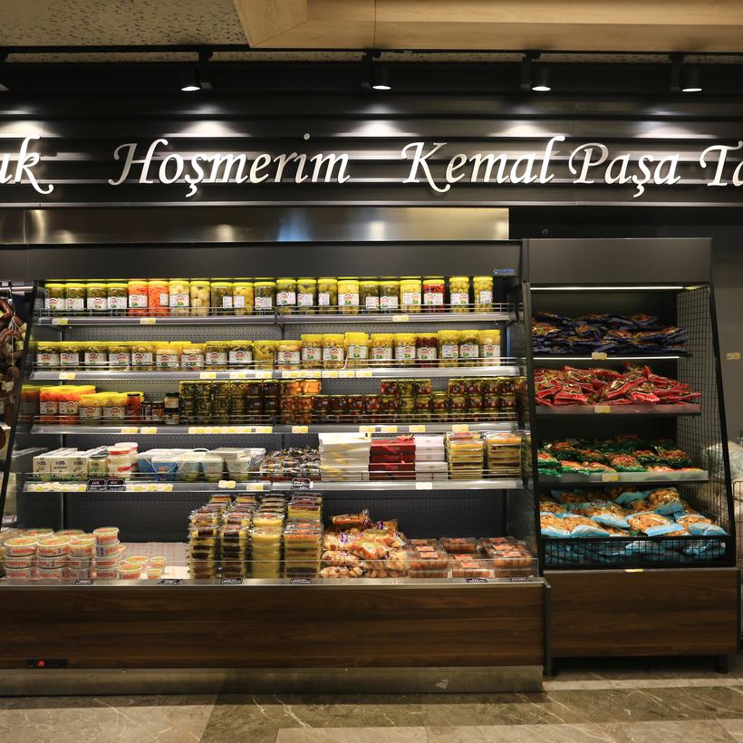 Sucuk, hoşmerim ve Kemalpaşa tatlısı reyonu