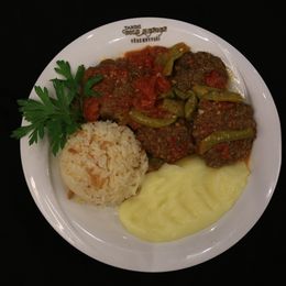 Püreli Pilavlı Köfte