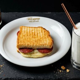 Çift Kaşarlı Karışık Tost